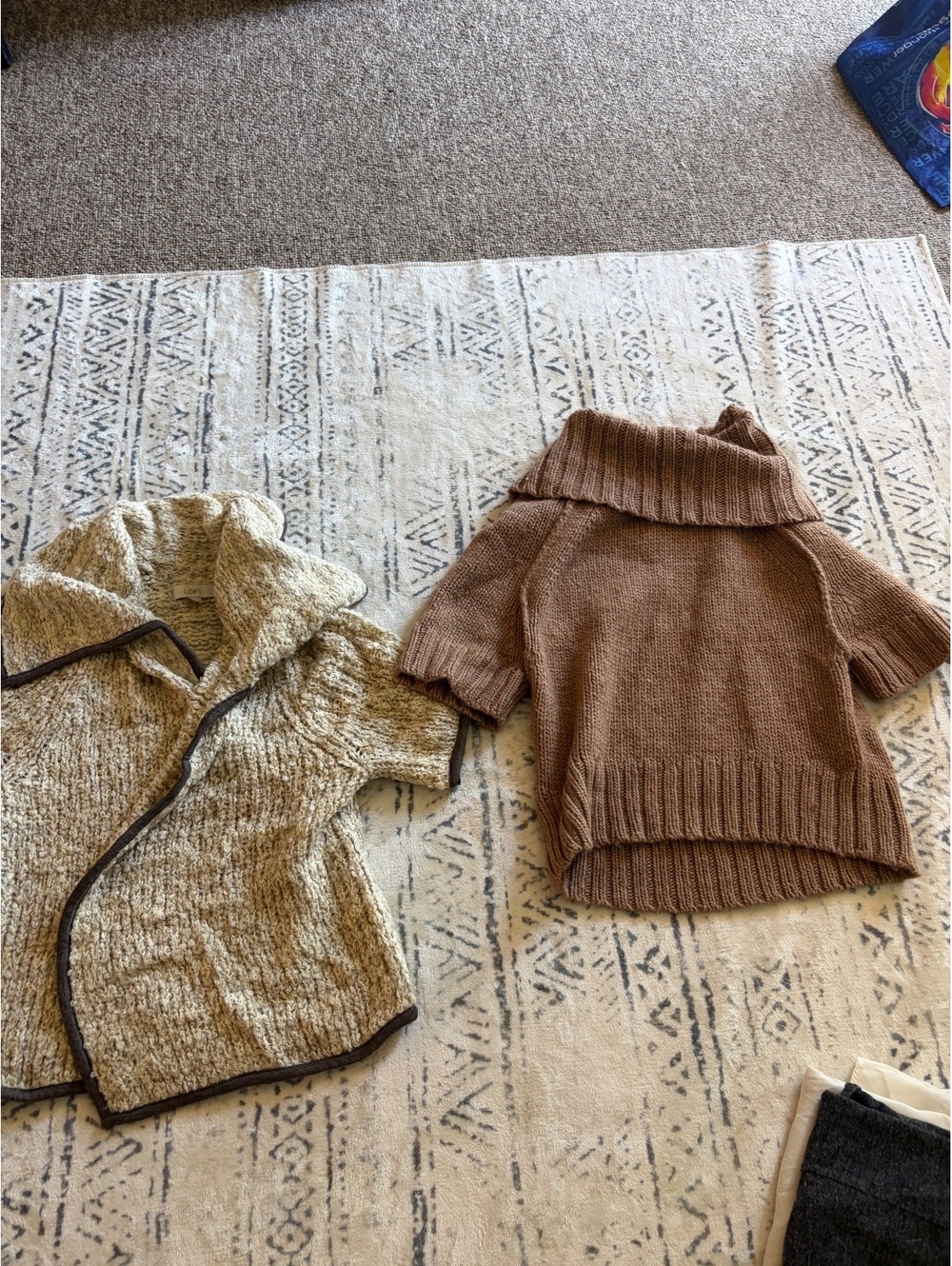 LOFT Women's XS Textured Knit Short Sleeve Sweater and Cardigan Set